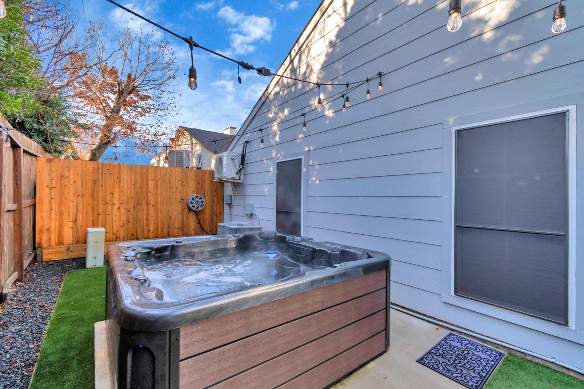 Villa 1976 Accessiblegem Jacuzzi Sleep13 Chinatown 20Mins Dt Houston Exterior foto